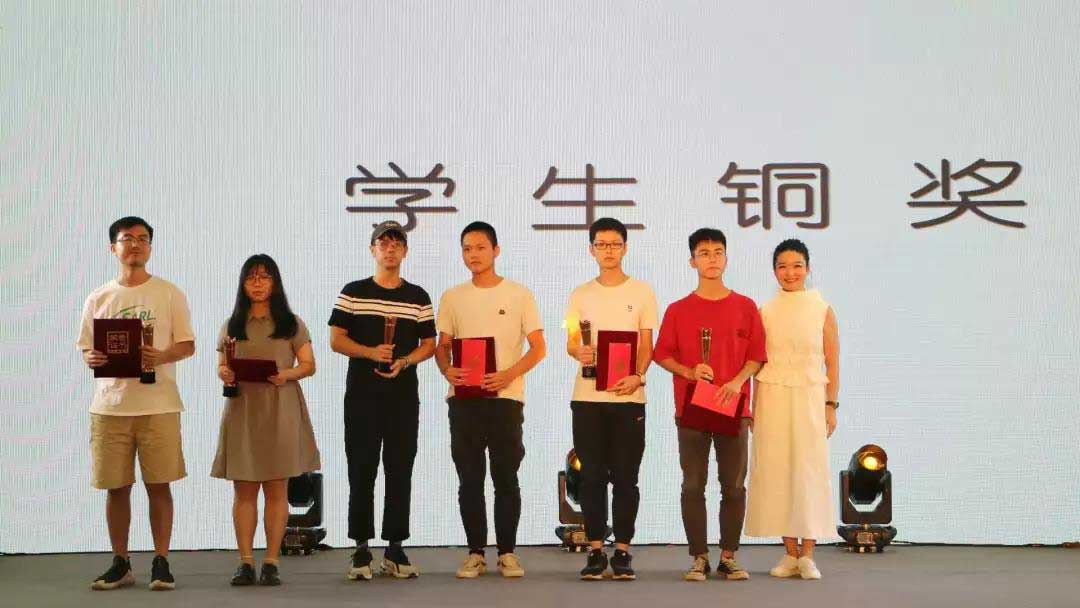 1558353166624348.jpg 1558353166624348.jpg