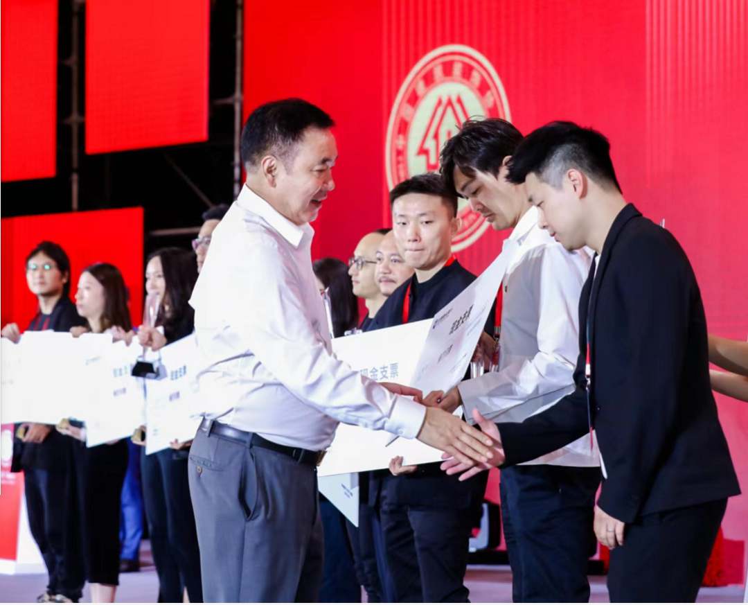 1684372983584156.png 640 (1).png